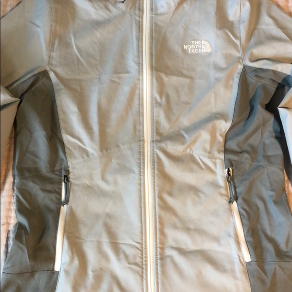 The north face jacket - Picture 2 of 3